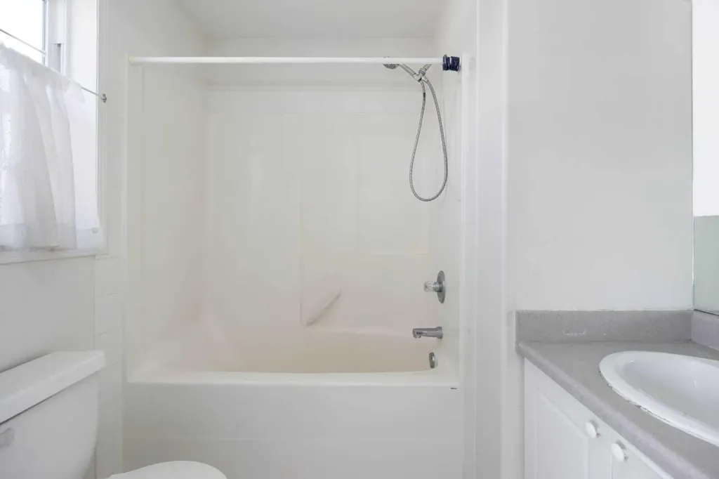 107 Bear Paw Drive Fort Mcmurray AB T9K2H4