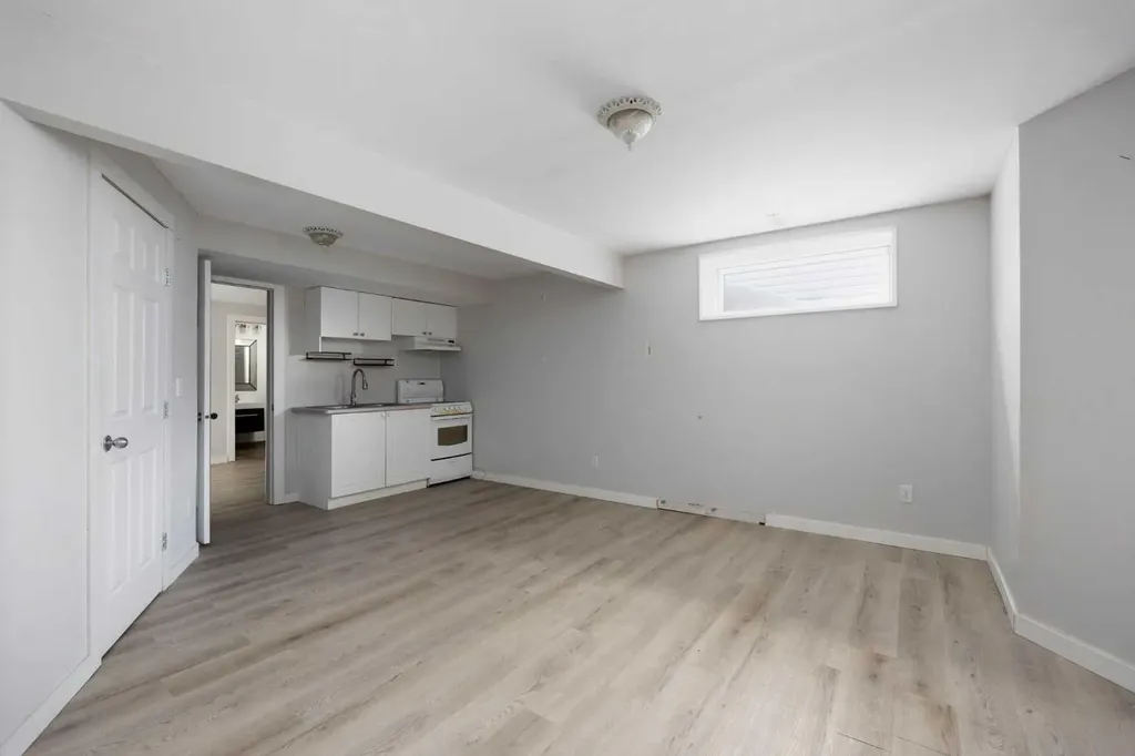 107 Bear Paw Drive Fort Mcmurray AB T9K2H4