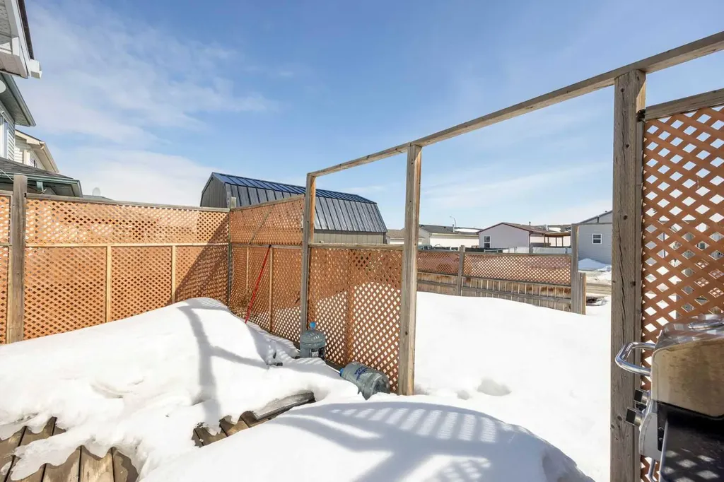 107 Bear Paw Drive Fort Mcmurray AB T9K2H4