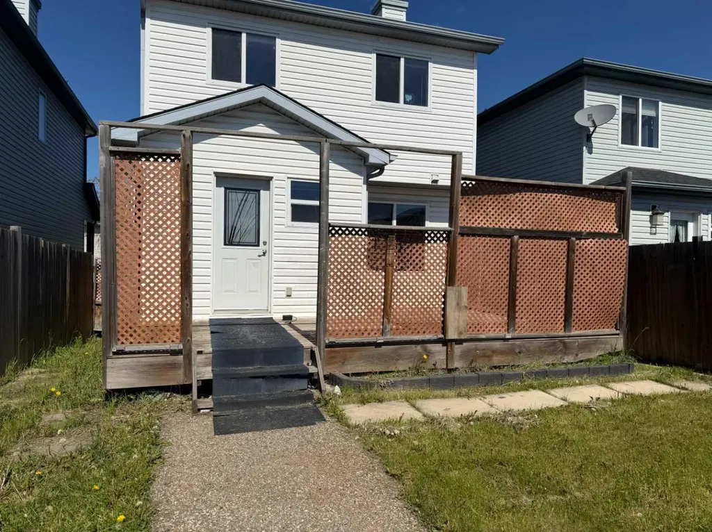 107 Bear Paw Drive Fort Mcmurray AB T9K2H4