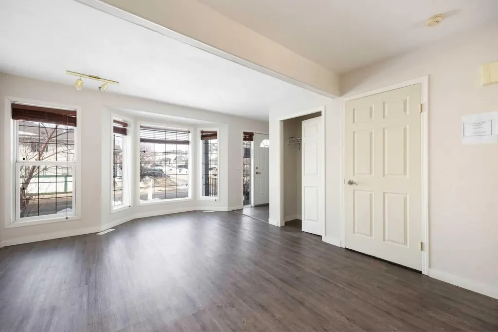 107 Bear Paw Drive Fort Mcmurray AB T9K2H4