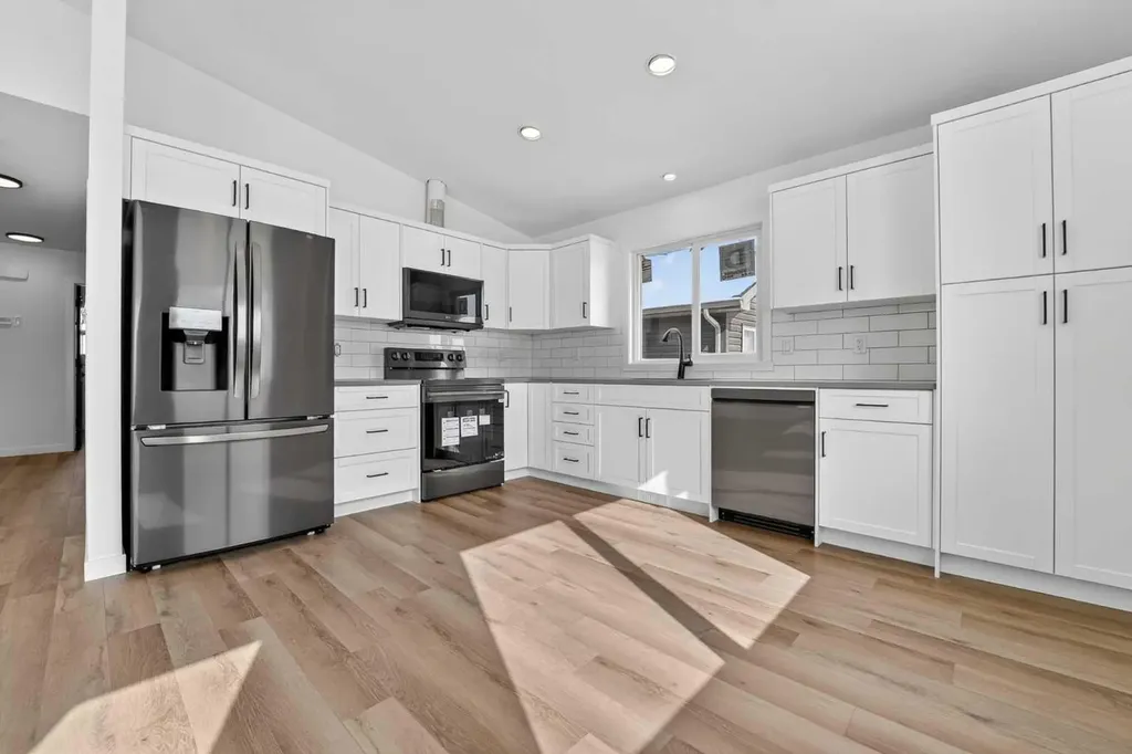 4605 7 Street Coalhurst AB T0L 0V0