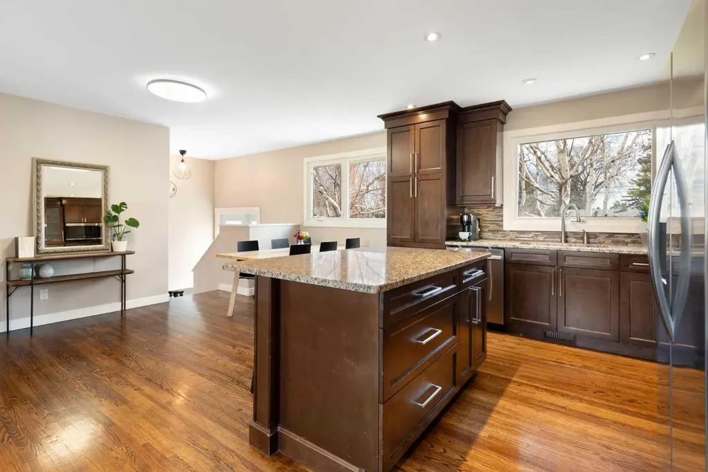 142 Winston Drive SW Calgary AB T3C2P9