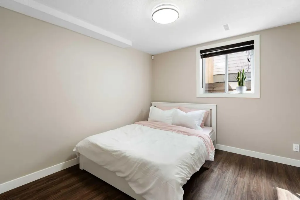142 Winston Drive SW Calgary AB T3C2P9