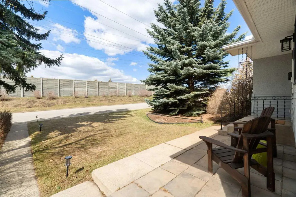 142 Winston Drive SW Calgary AB T3C2P9