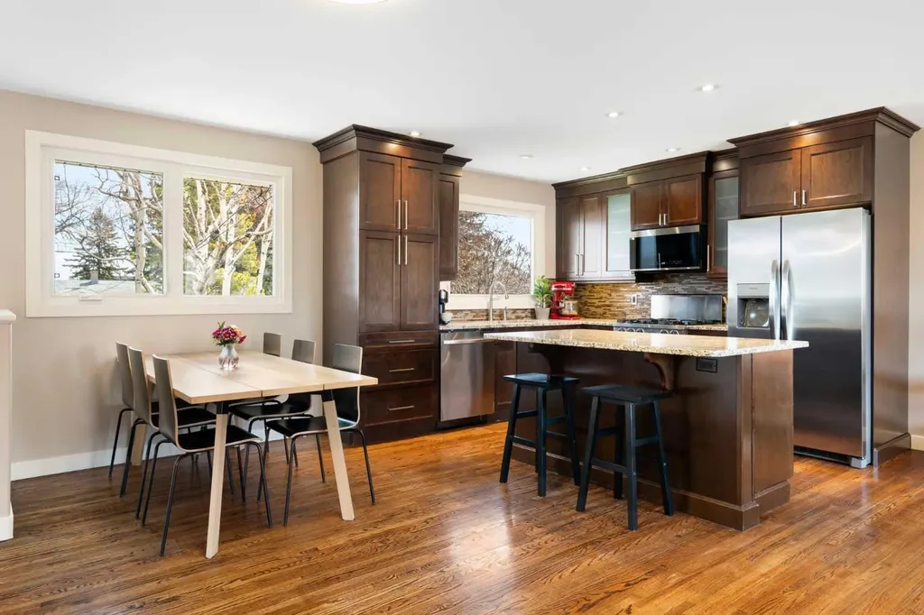 142 Winston Drive SW Calgary AB T3C2P9