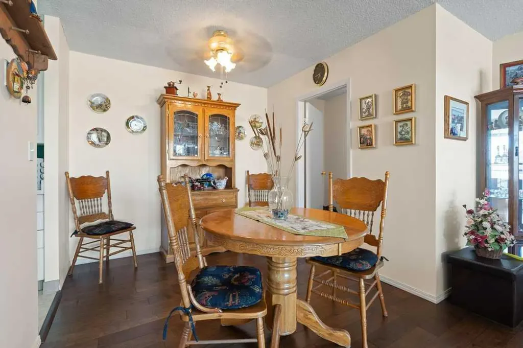 231 Heritage Drive SE Calgary AB T2H1N1