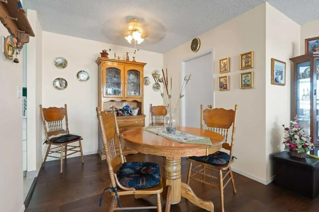 231 Heritage Drive SE Calgary AB T2H1N1