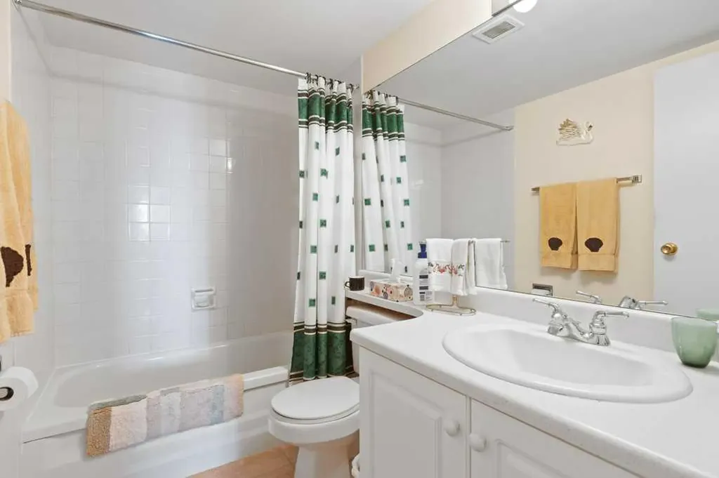 231 Heritage Drive SE Calgary AB T2H1N1