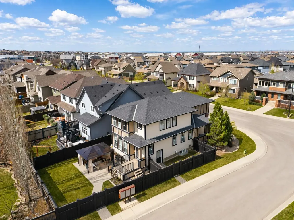 366 Mahogany Boulevard SE Calgary AB T3M 1M9