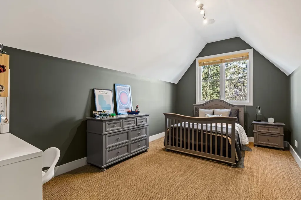1359 69 Street SW Calgary AB T3H 3W8