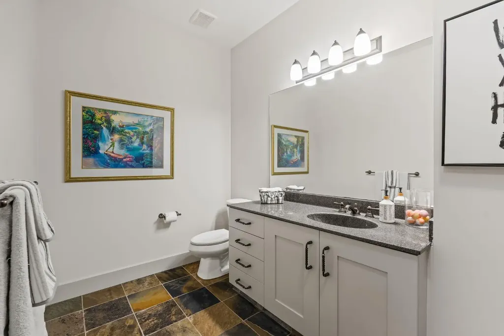 1359 69 Street SW Calgary AB T3H 3W8