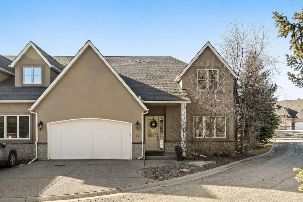 1359 69 Street SW Calgary AB T3H 3W8
