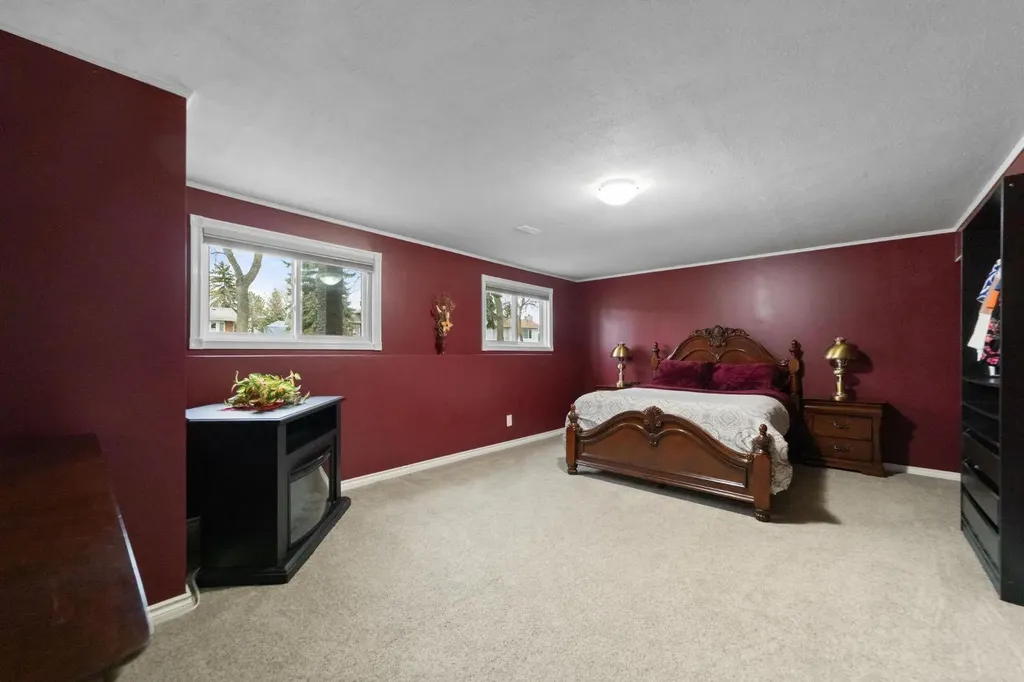 5722 Marler Drive Camrose AB T4V 2S8