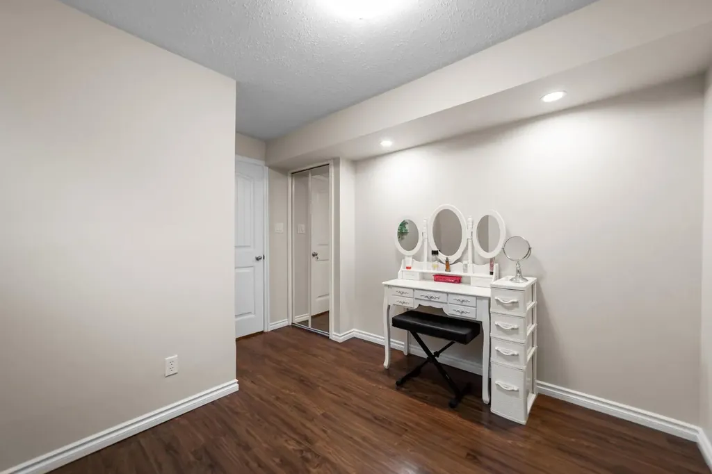 5722 Marler Drive Camrose AB T4V 2S8