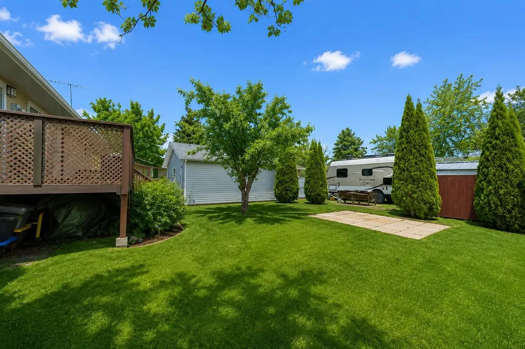 5722 Marler Drive Camrose AB T4V 2S8