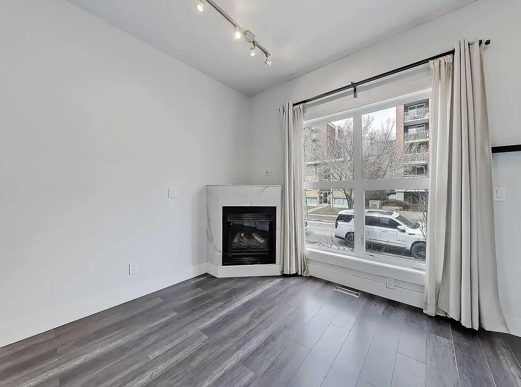 603 15 Avenue SW Calgary AB T2R 0R4