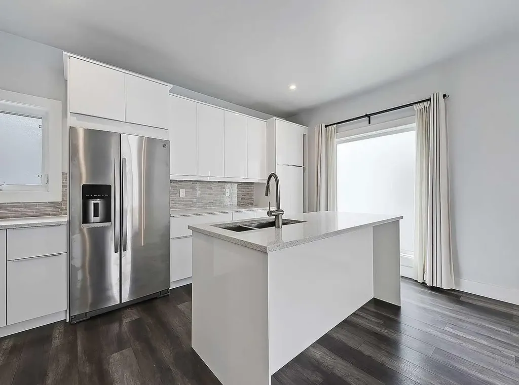 603 15 Avenue SW Calgary AB T2R 0R4