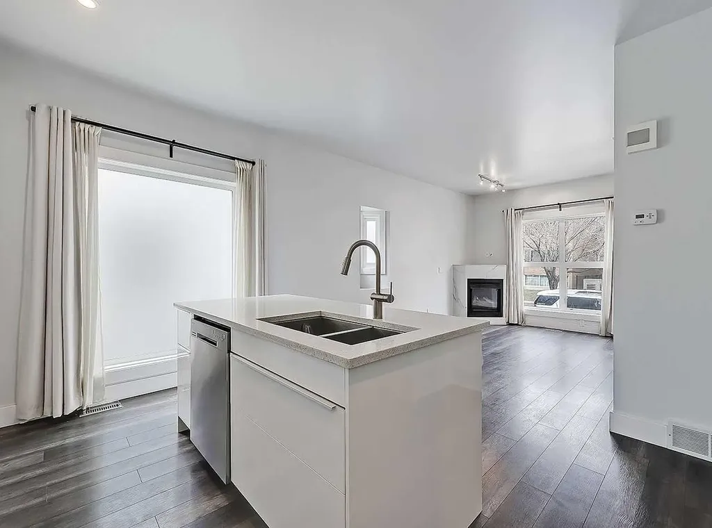 603 15 Avenue SW Calgary AB T2R 0R4