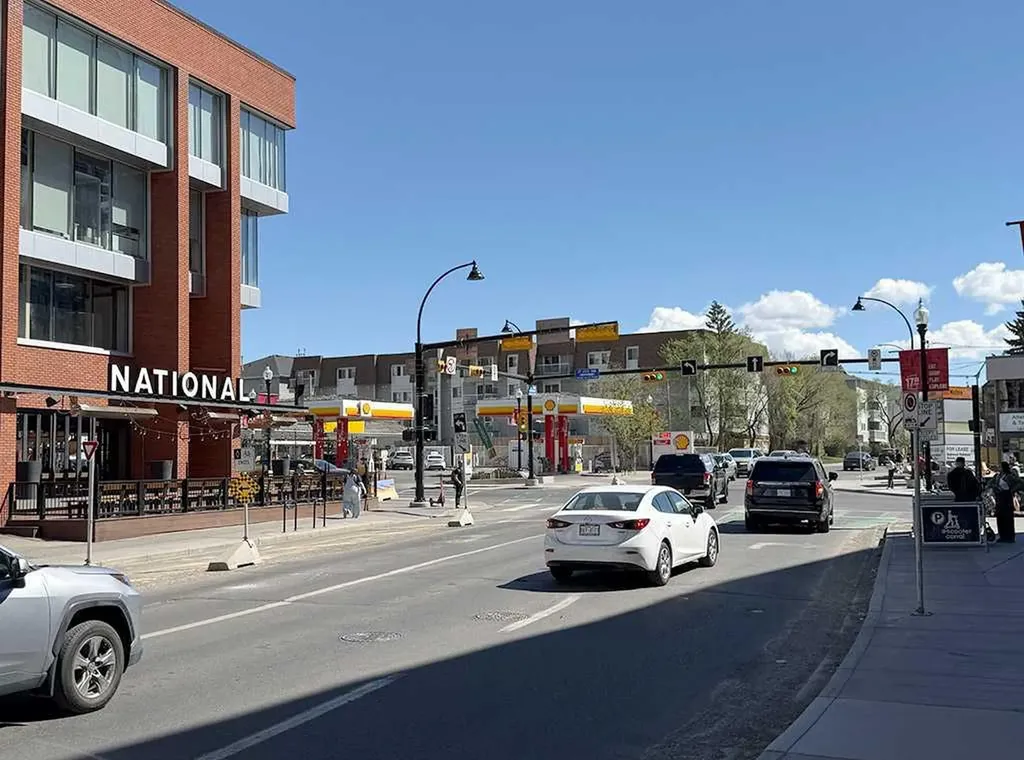 603 15 Avenue SW Calgary AB T2R 0R4