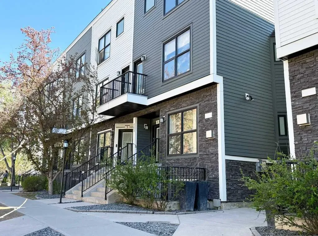 603 15 Avenue SW Calgary AB T2R 0R4