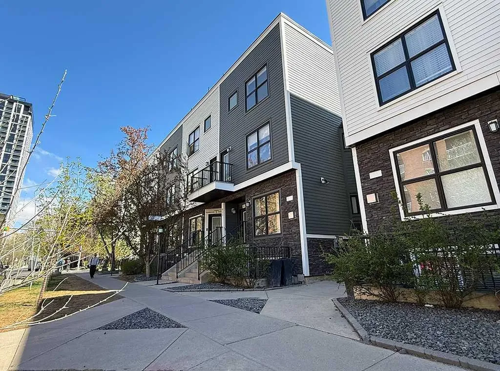 603 15 Avenue SW Calgary AB T2R 0R4