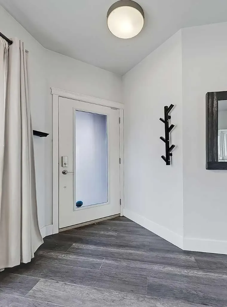 603 15 Avenue SW Calgary AB T2R 0R4