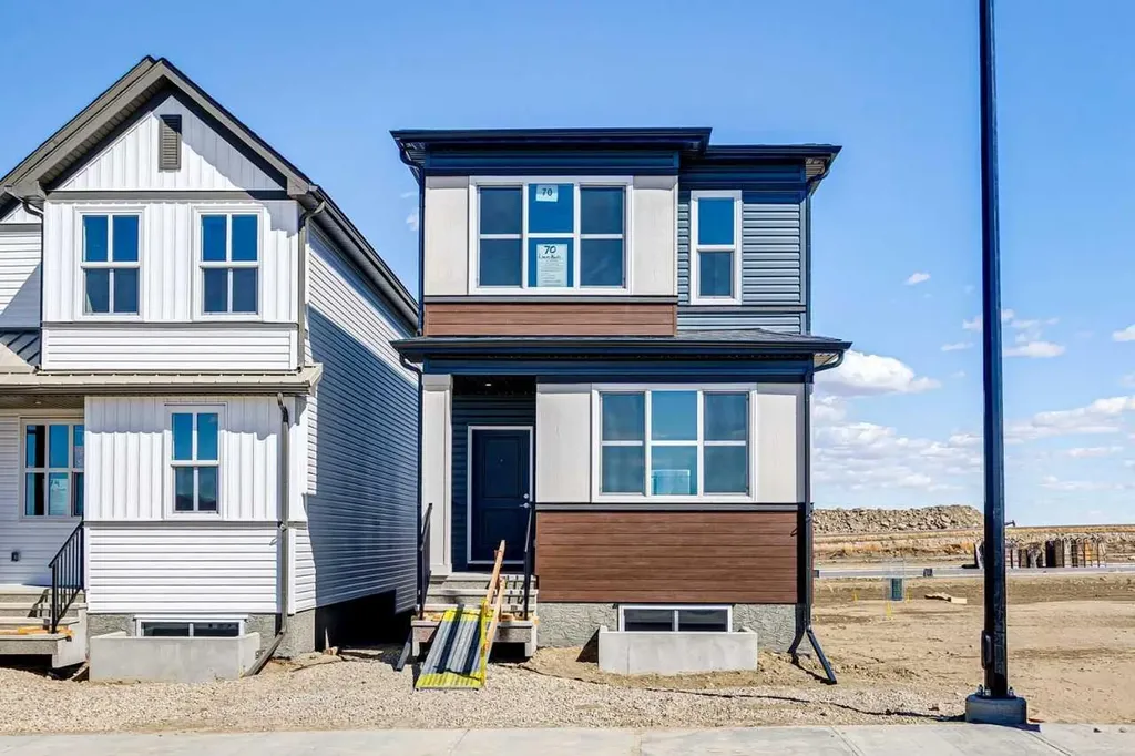 70 Lucas Heath NW Calgary AB T3P 2Y2