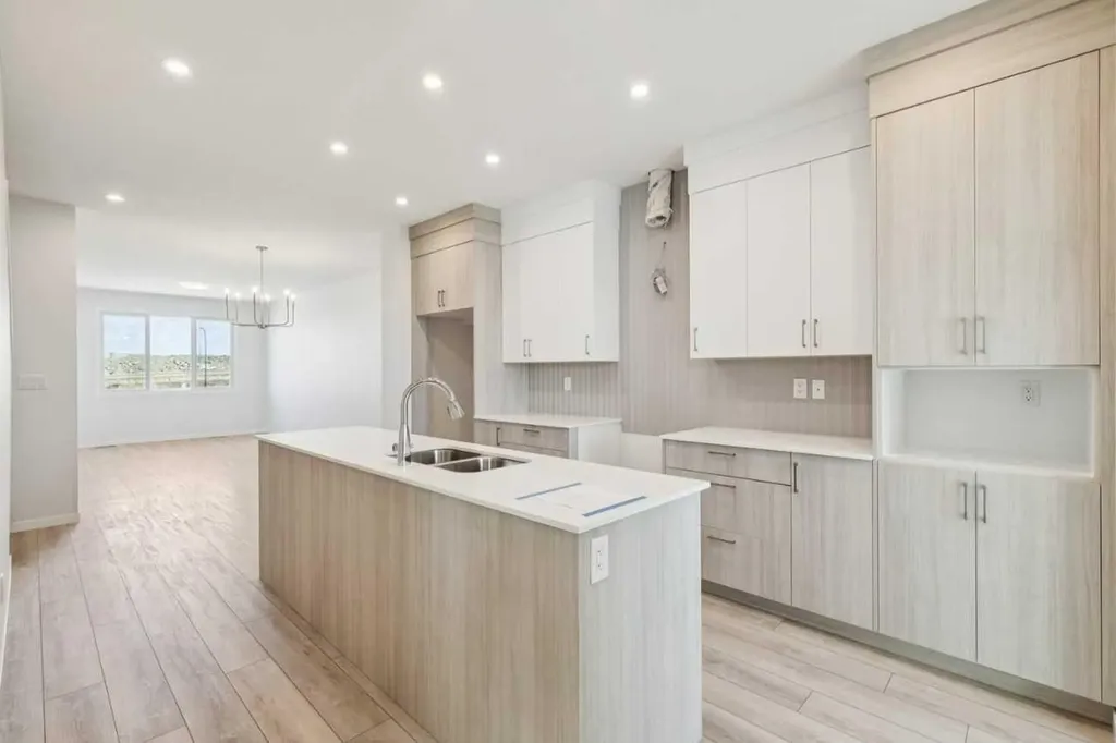 70 Lucas Heath NW Calgary AB T3P 2Y2
