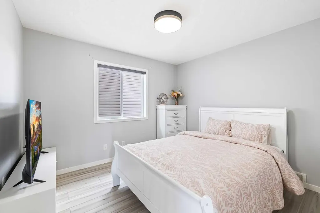 66 Skyview Point Rise NE Calgary AB T3N1B6