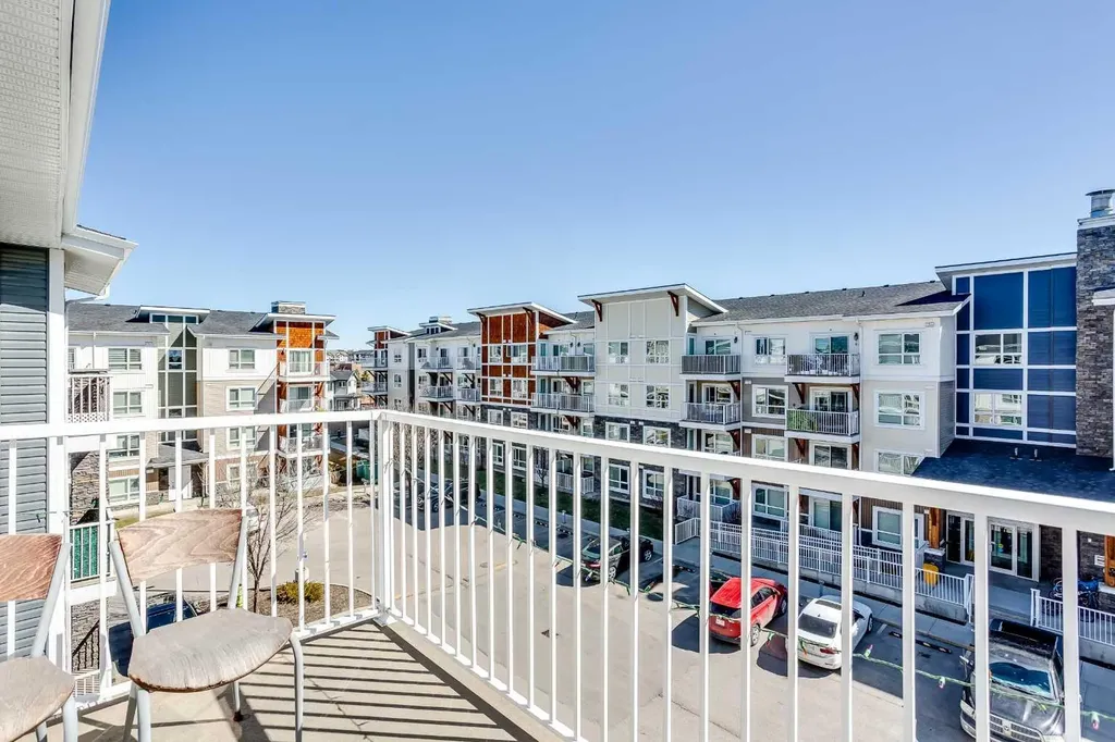 302 Skyview Ranch Drive NE Calgary AB T3N 0P5