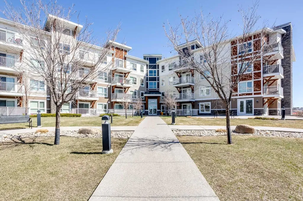 302 Skyview Ranch Drive NE Calgary AB T3N 0P5