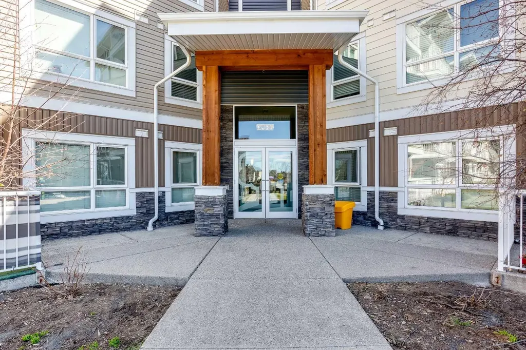 302 Skyview Ranch Drive NE Calgary AB T3N 0P5