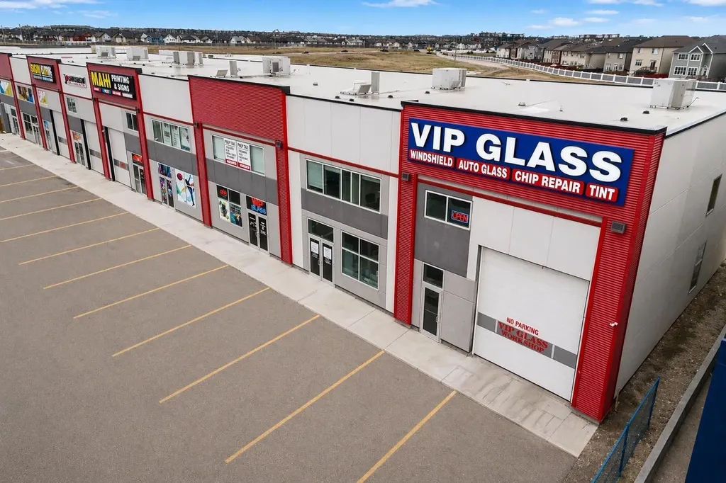 10960 42 Street NE Calgary AB T3N2B8
