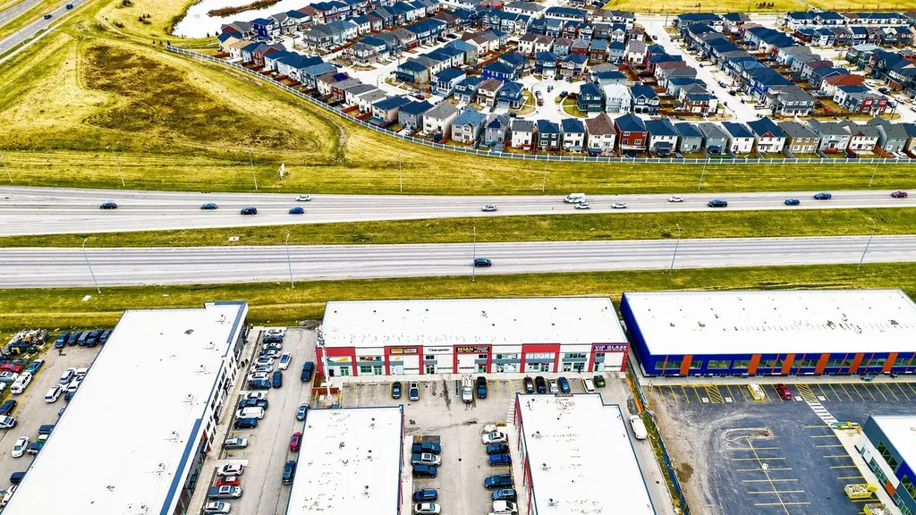 10960 42 Street NE Calgary AB T3N2B8