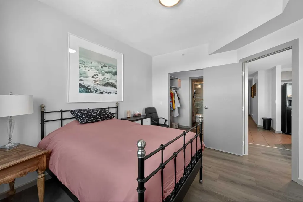 210 15 Avenue SE Calgary AB T2G 0B5
