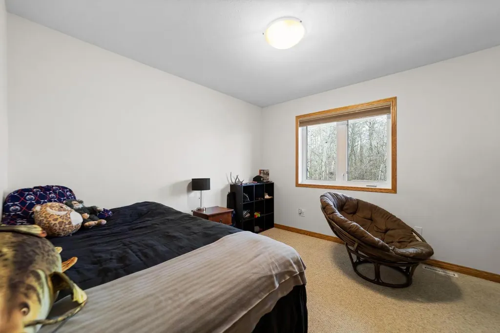 225 Lindgren Street Ferintosh AB T0B 1M0