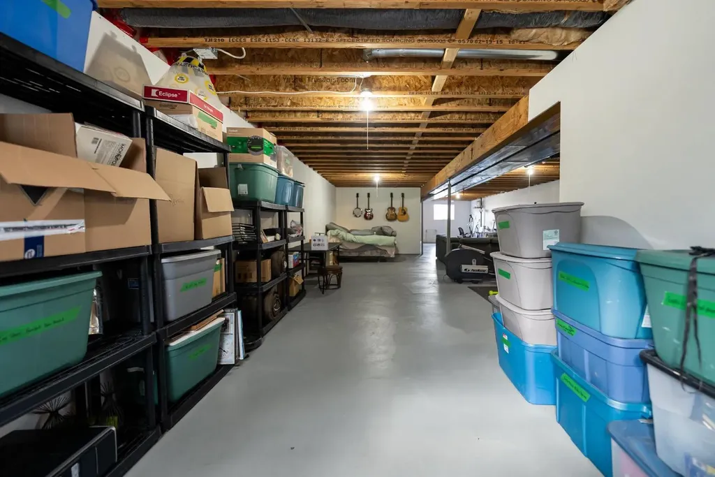 225 Lindgren Street Ferintosh AB T0B 1M0