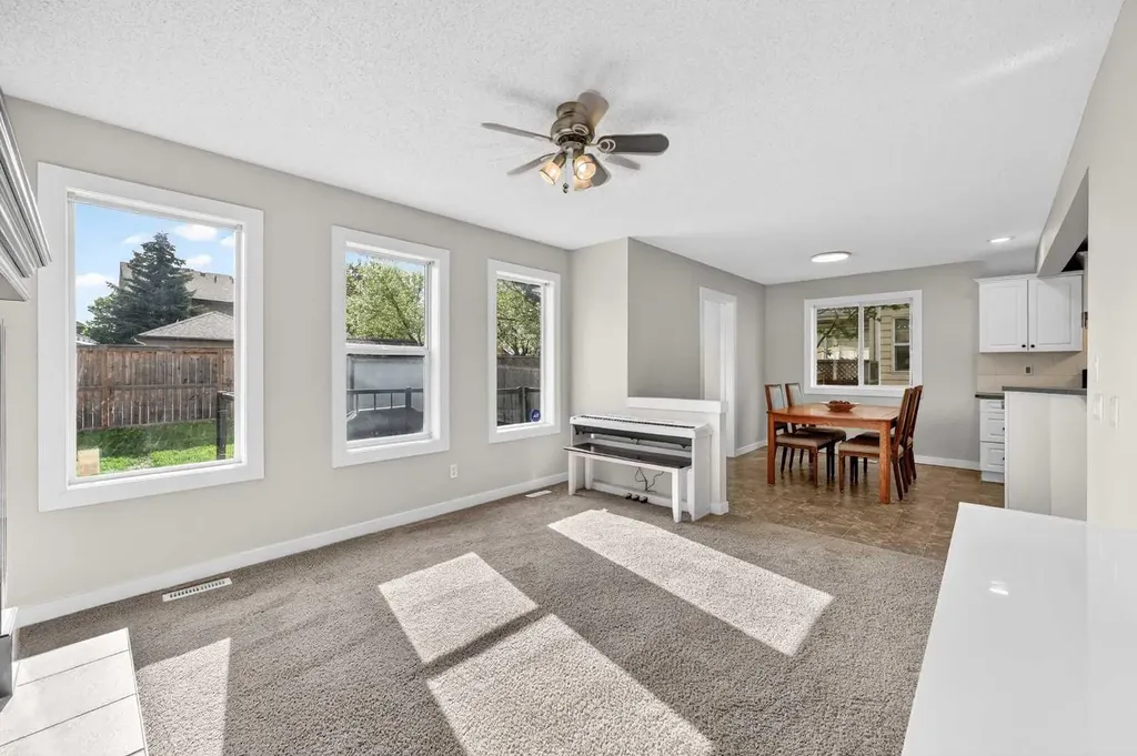 988 Prestwick Circle SE Calgary AB T2Z 3X7