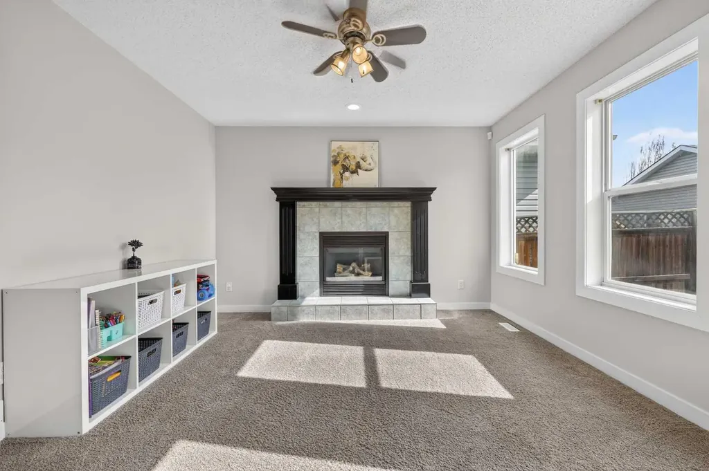 988 Prestwick Circle SE Calgary AB T2Z 3X7