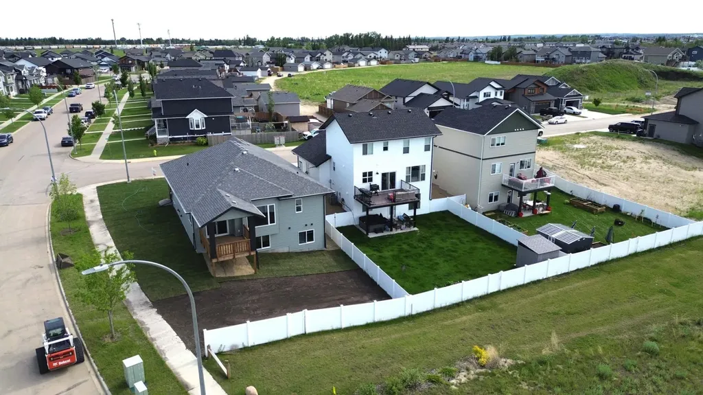 2 Aura Drive Blackfalds AB T4M 0N3