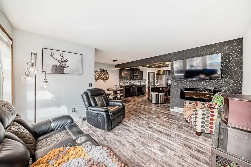 42 Jade Place Red Deer AB T4P 0G1