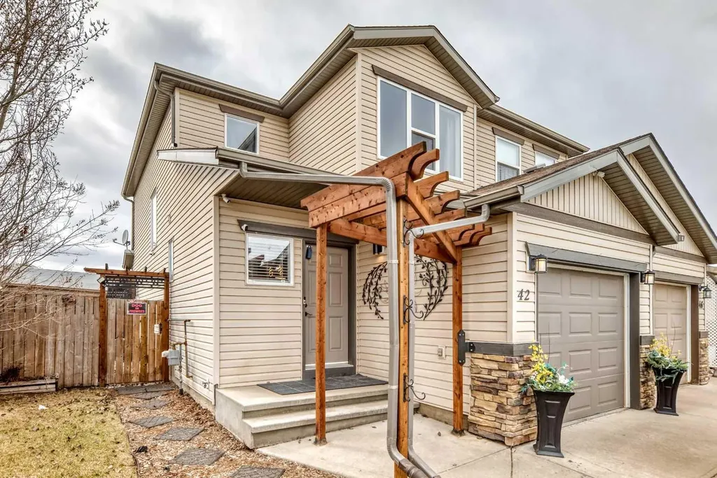 42 Jade Place Red Deer AB T4P 0G1