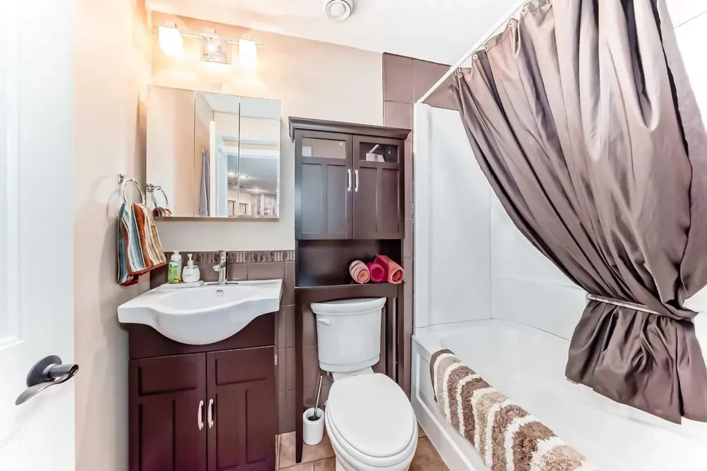 42 Jade Place Red Deer AB T4P 0G1