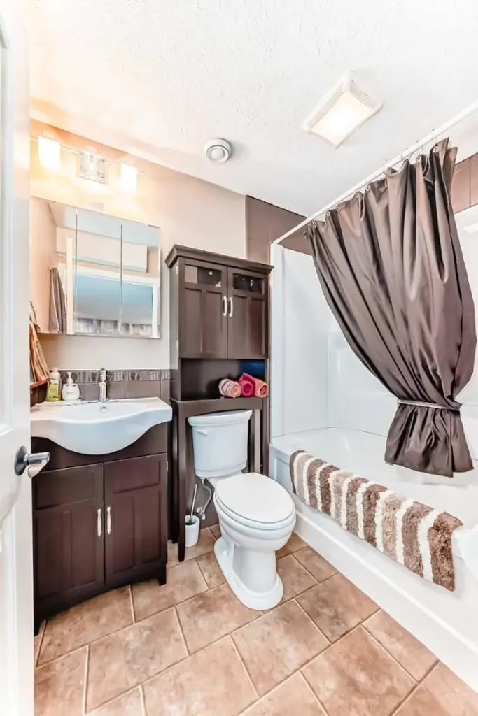 42 Jade Place Red Deer AB T4P 0G1