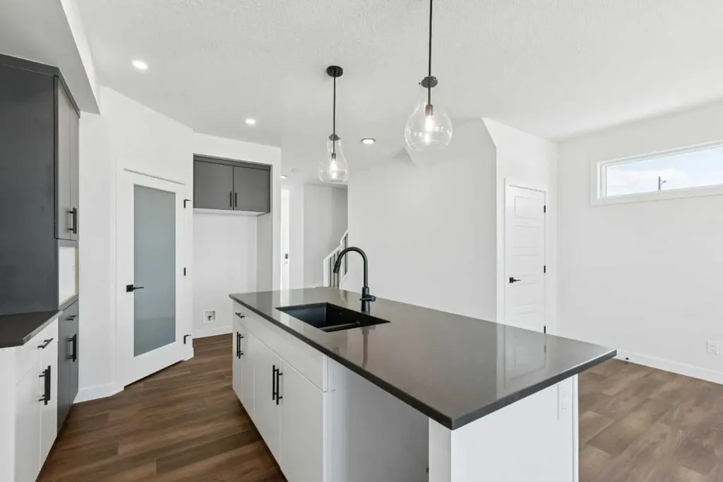 222 Layton Link SE Airdrie AB T4A 3R7