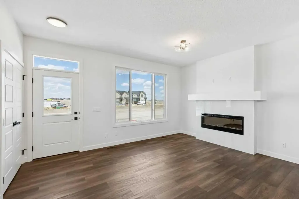 222 Layton Link SE Airdrie AB T4A 3R7