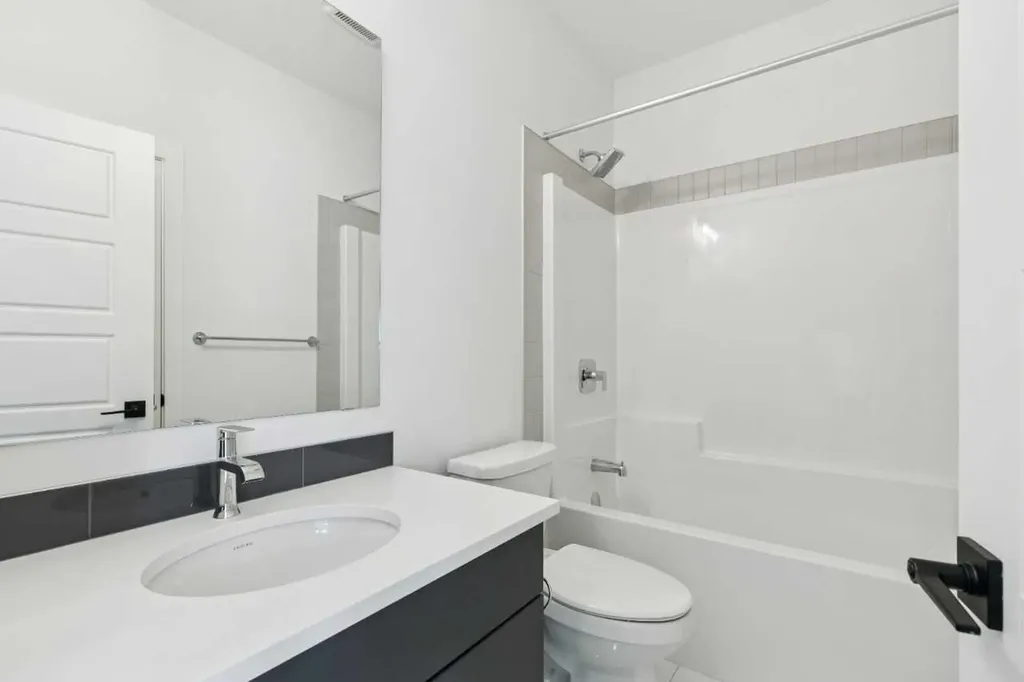 222 Layton Link SE Airdrie AB T4A 3R7