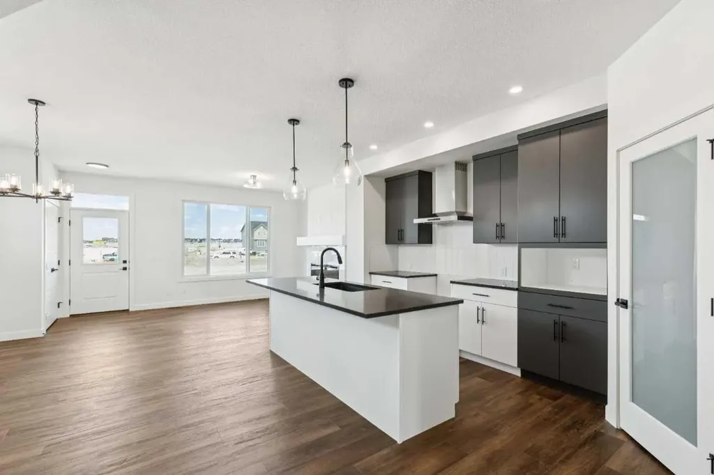 222 Layton Link SE Airdrie AB T4A 3R7