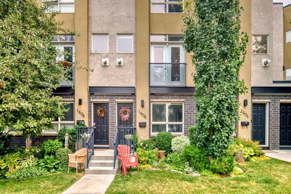 1606 36 Avenue SW Calgary AB T2T 6P7